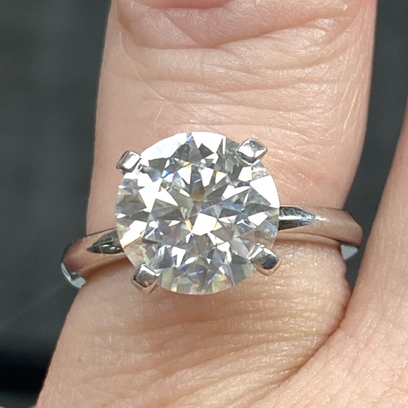 Certified 2 Carat Round Diamond Solitaire Engagement Ring ~ Wedding / Bridal